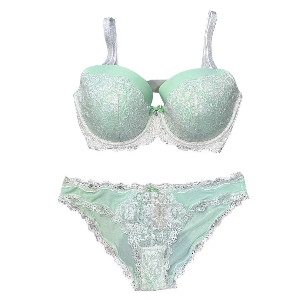 Victoria's Secret NWT Dream Angels Lace Bra and Panty Set Green Shimmer 32DDD/S